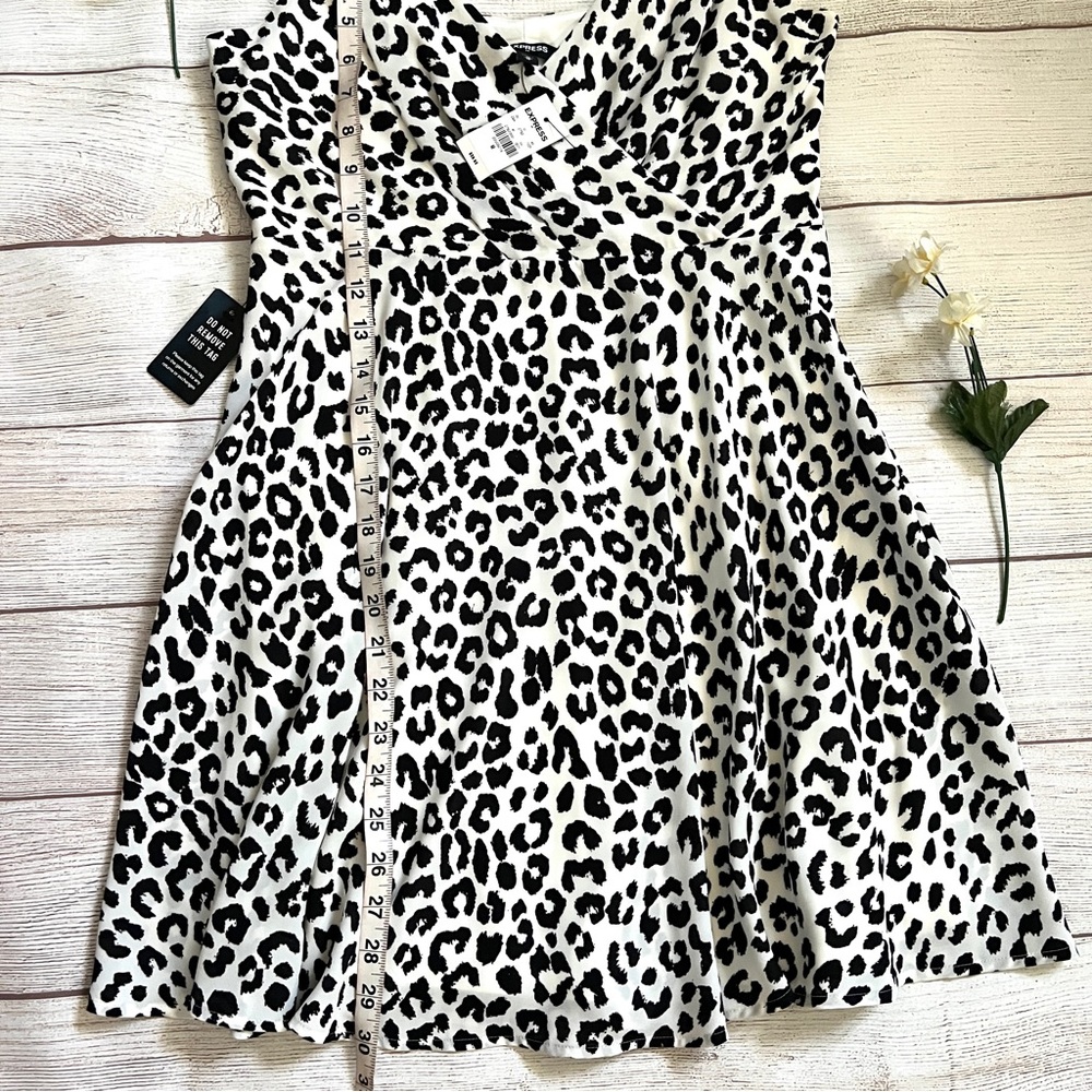 Express V-Neck Animal Print Mini Dress - Picture 14 of 16